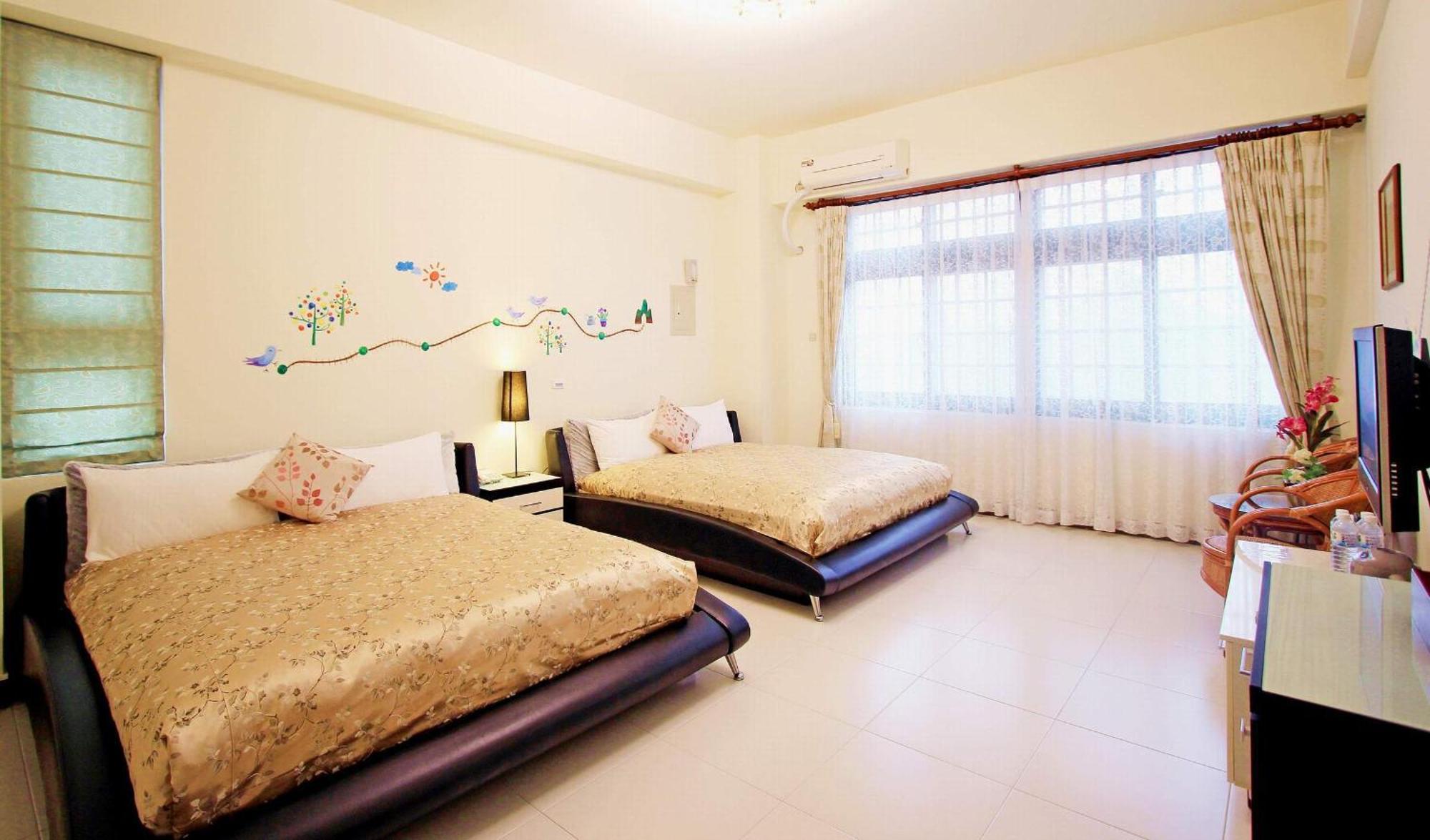 הואליין סיטי Green Window Homestay綠窗小築天安居民宿 מראה חיצוני תמונה